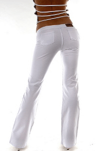 Брендовые джинсы: всегда на пике моды и популярности (рис. 2)